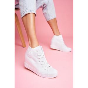 Biele plátené Sneakersy na skrytom opätku pre dámy vo výpredaji