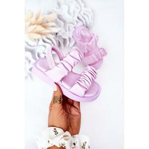 Trendy detské sandálky vo fialovej farbe