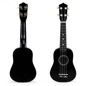 Čierna drevená ukulele gitara pre deti