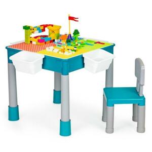 Modrý stôl na hranie s kockami pre deti