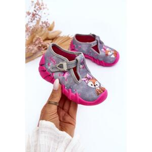 Sivo-ružové dievčenské papuče s obrázkom